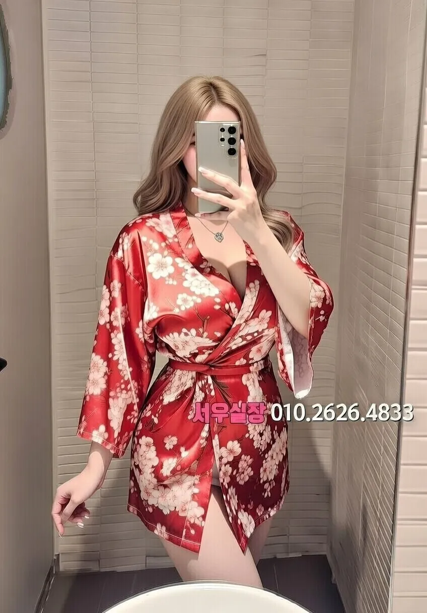 을지로 다국적 프리미엄 라인업 2번 프로필